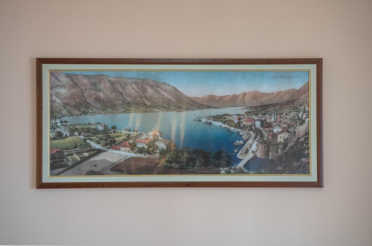 Seaside Serenity: 2-Bedroom Apartment With Boka Bay View Kotor Dış mekan fotoğraf